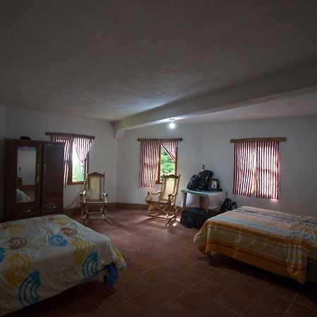 Hostal Checruz, Todos Santos Cuchumatan Huehuetenango Ngoại thất bức ảnh
